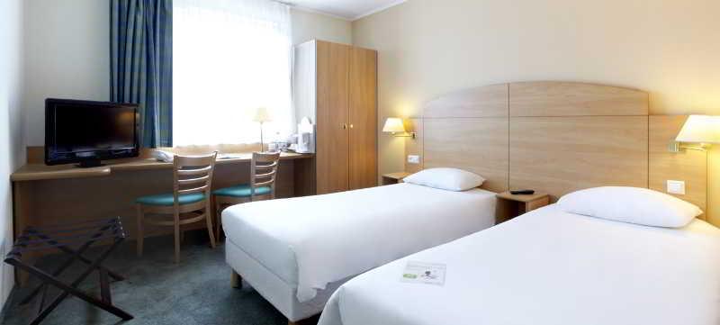 Campanile Poznan Hotel Buitenkant foto